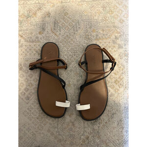 Women's Vince perrigan Brown Black Leather Thong Sandals Size 8.5